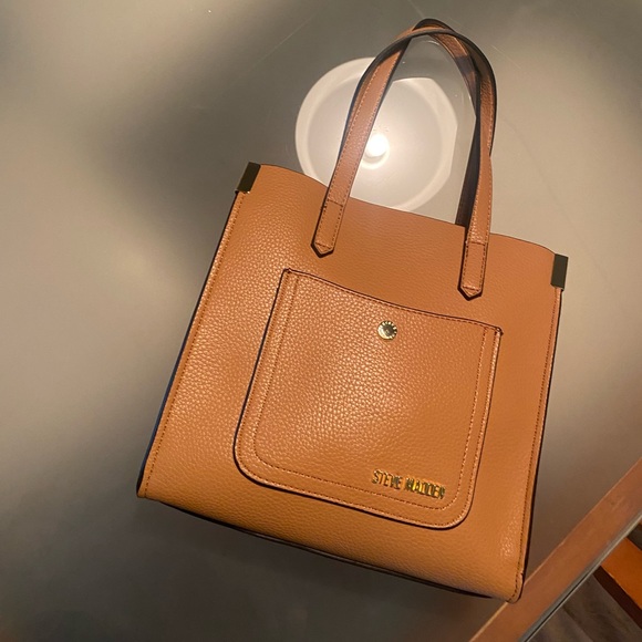 Like NEW!!  Steve Madden tote - Picture 5 of 12